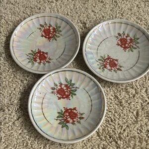 Set of 3 Floral Patterned Vintage Plates